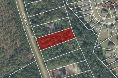 EXPANSIVE VACANT LOT CLOSE TO I-95!